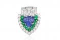 Luxury gifts: diamonds, watches and art deco brooches under the hammer