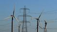 Data centres and other large users of electricity to be allowed to build and operate own lines to power plants